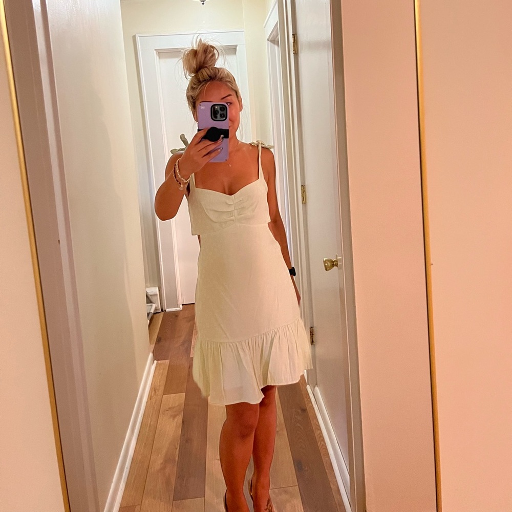 Pale Green LeLis sundress size M